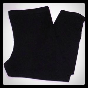 Capri leggings with Roushing at bottom